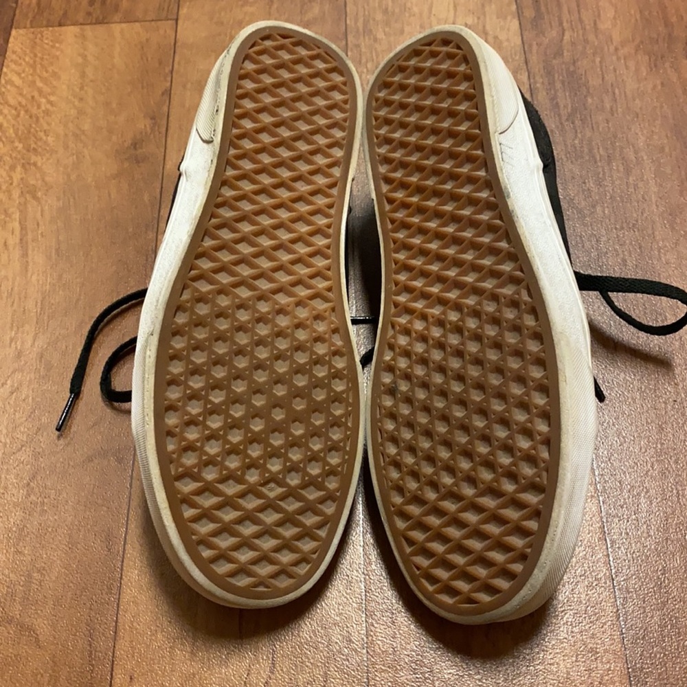Men’s Vans Shoes - Picture 6 of 6